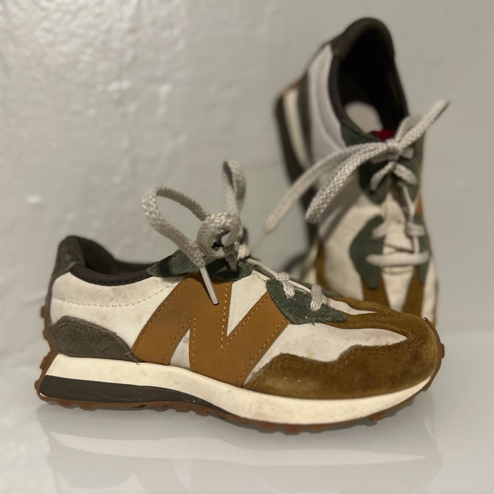 New Balance Shoes | New Balance 327 Boys Size 12c US | Color: Gold/Green/White